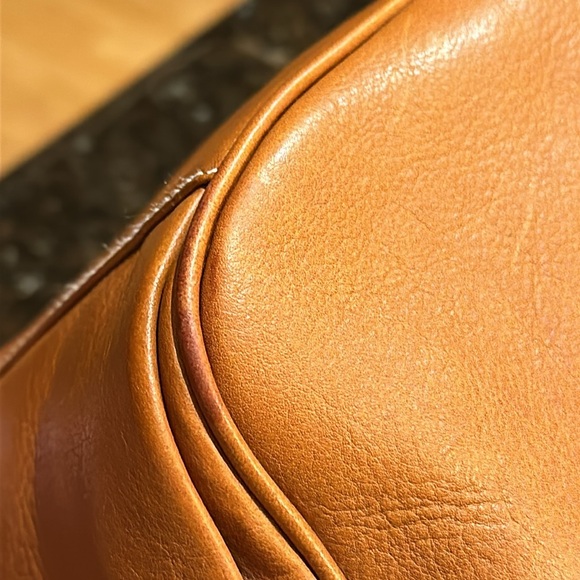 Lauren Ralph Lauren Classic Camel Leather Hobo - Picture 17 of 17